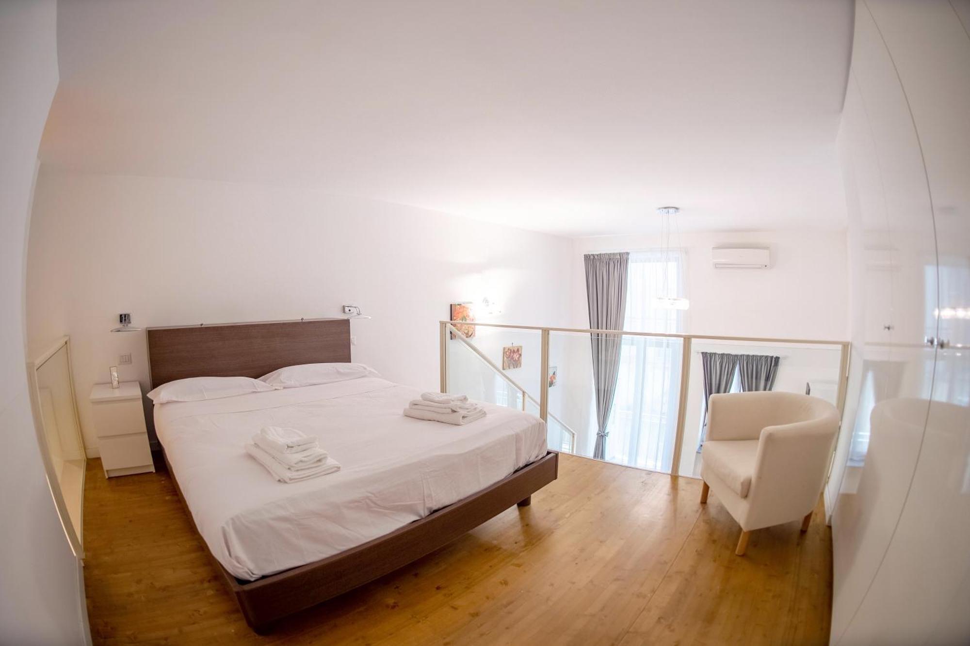 Angel White Loft Salerno Apartamento Exterior foto